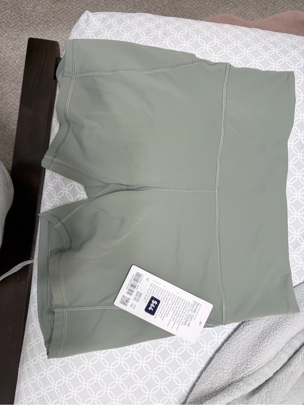 lululemon athletica High-Rise Bike Shorts in Sage Green